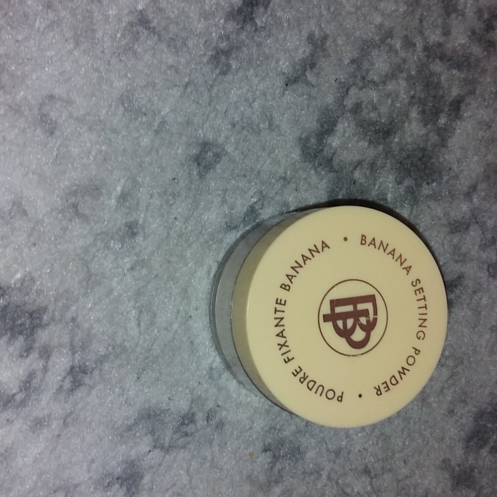 New banana setting powder